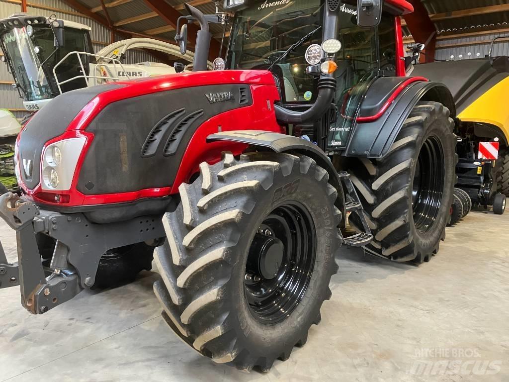 Valtra T 153 HT Tracteur