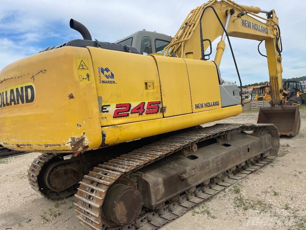 New Holland 245B Pelle sur chenilles