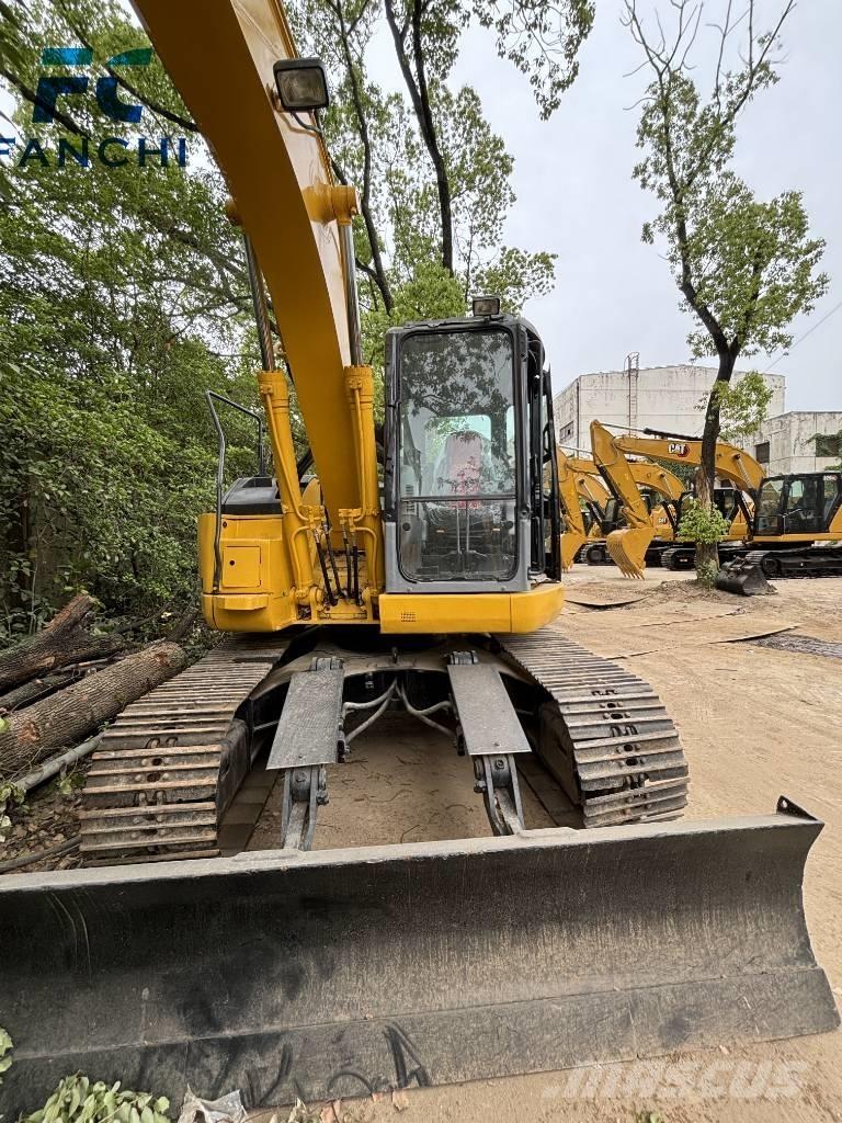 Komatsu PC 128 US Pelle sur chenilles
