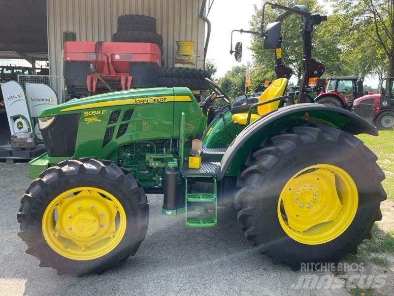John Deere 5058E Tracteur