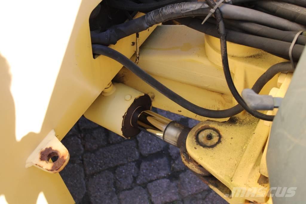 Bomag BW 144 AC-2 Rouleaux tandem