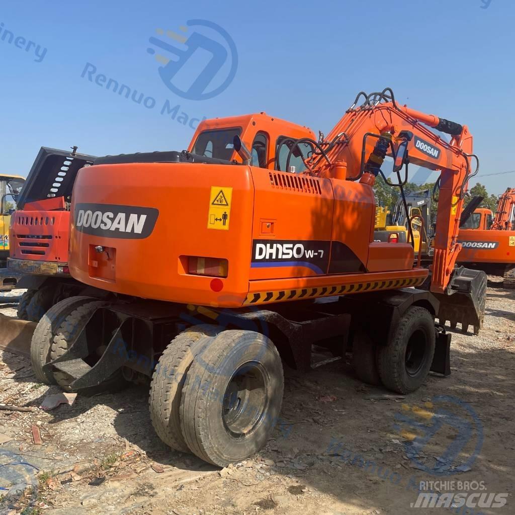 Doosan DH150W-7 Pelle sur pneus