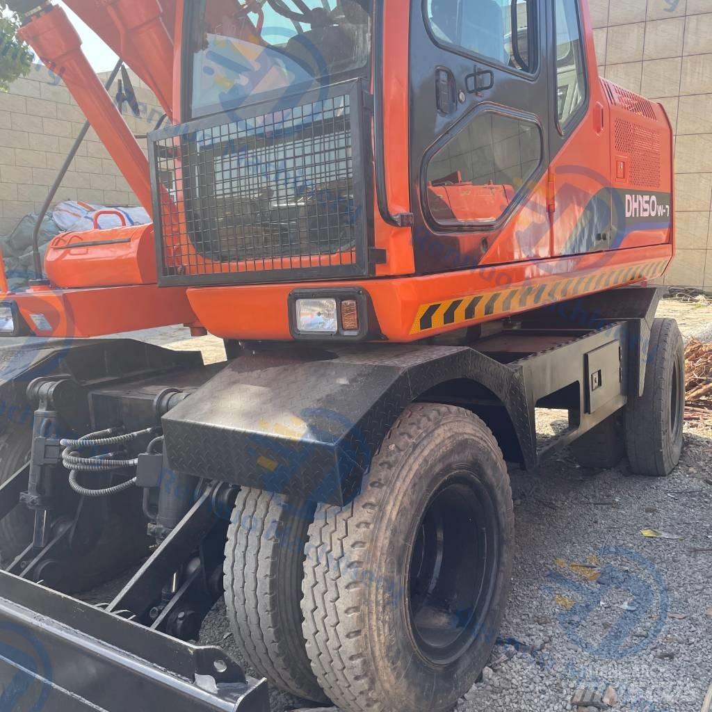 Doosan DH150W-7 Pelle sur pneus