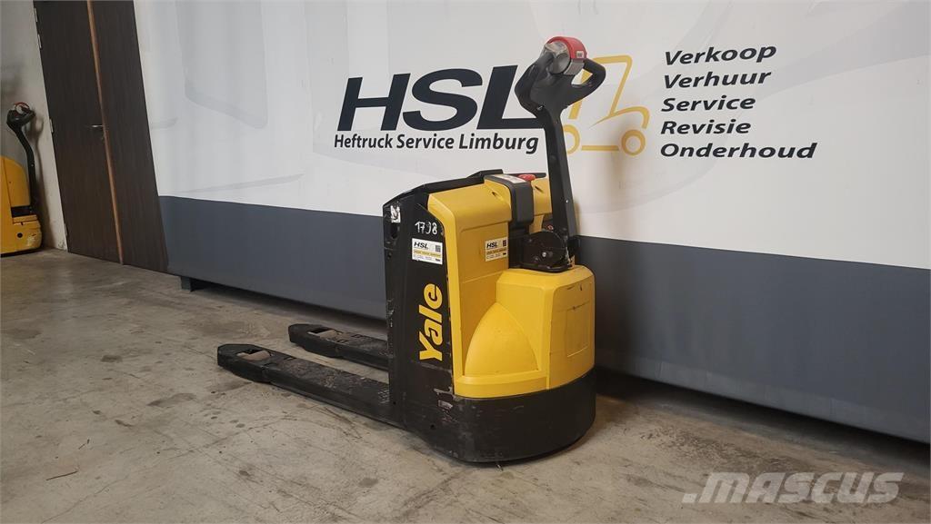 Yale MP16 Gerbeur accompagnant