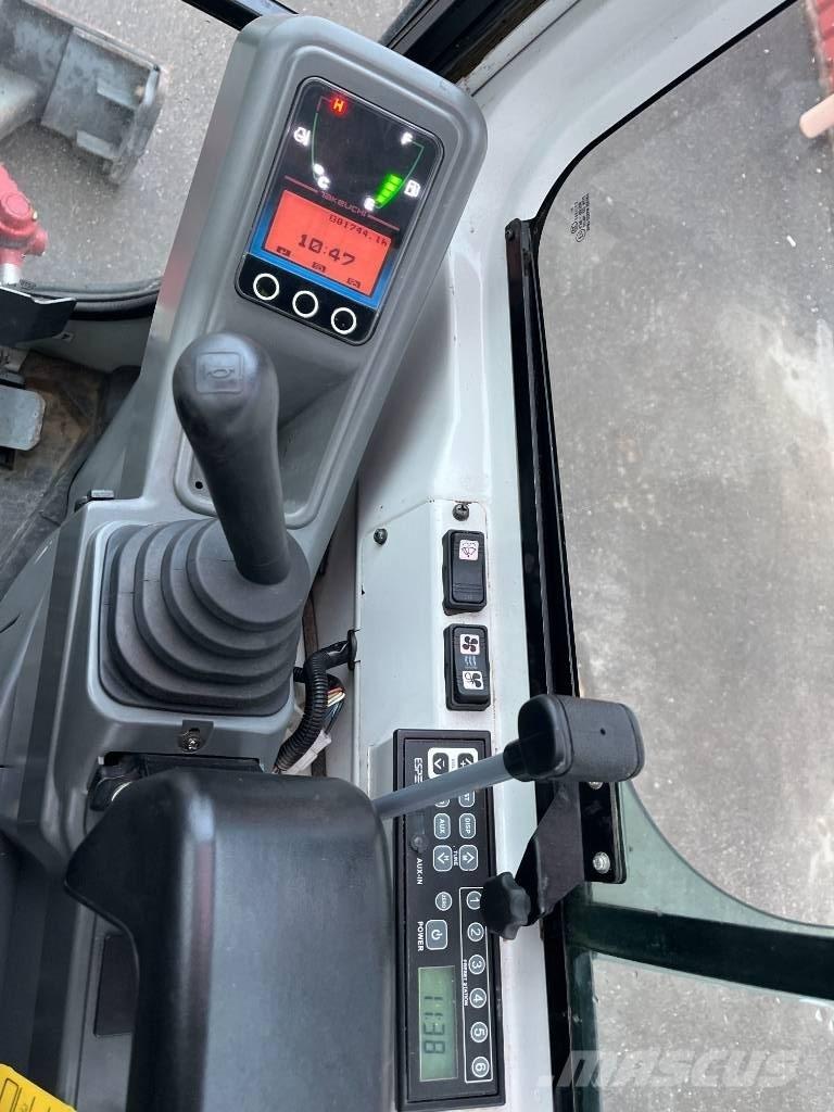 Takeuchi TB 216 Mini pelle < 7t