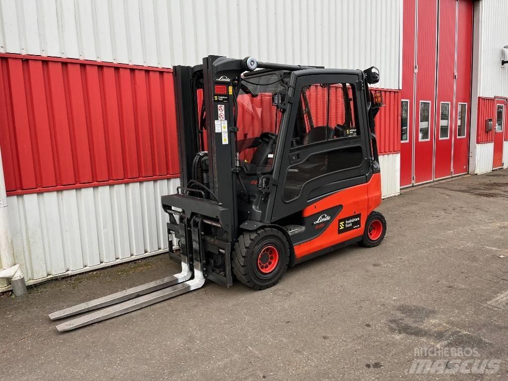 Linde E 25 Chariots élévateurs électriques
