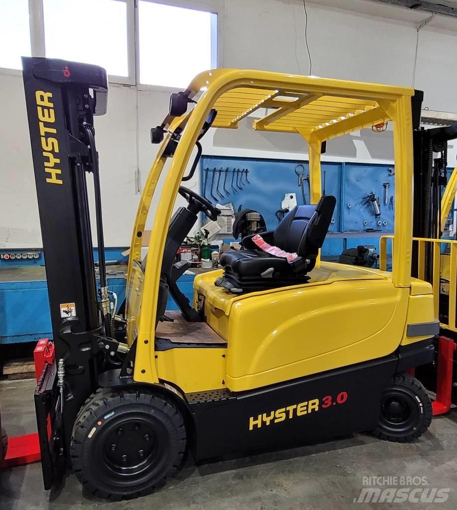 Hyster J3.0XN Chariots élévateurs électriques