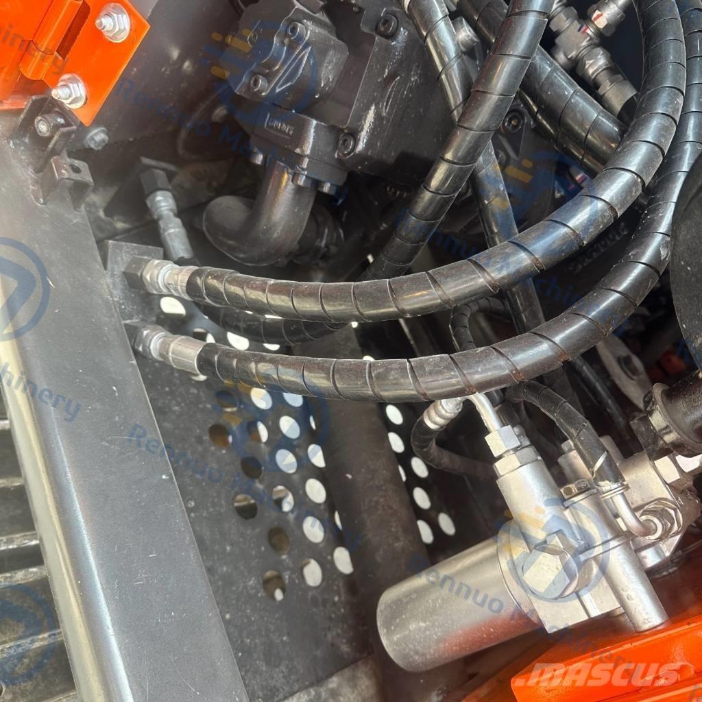 Hitachi ZX70 Pelle sur chenilles