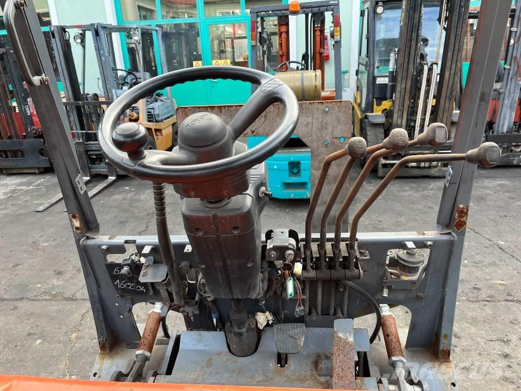 Toyota 5FBF25    V-4201 Chariots élévateurs électriques