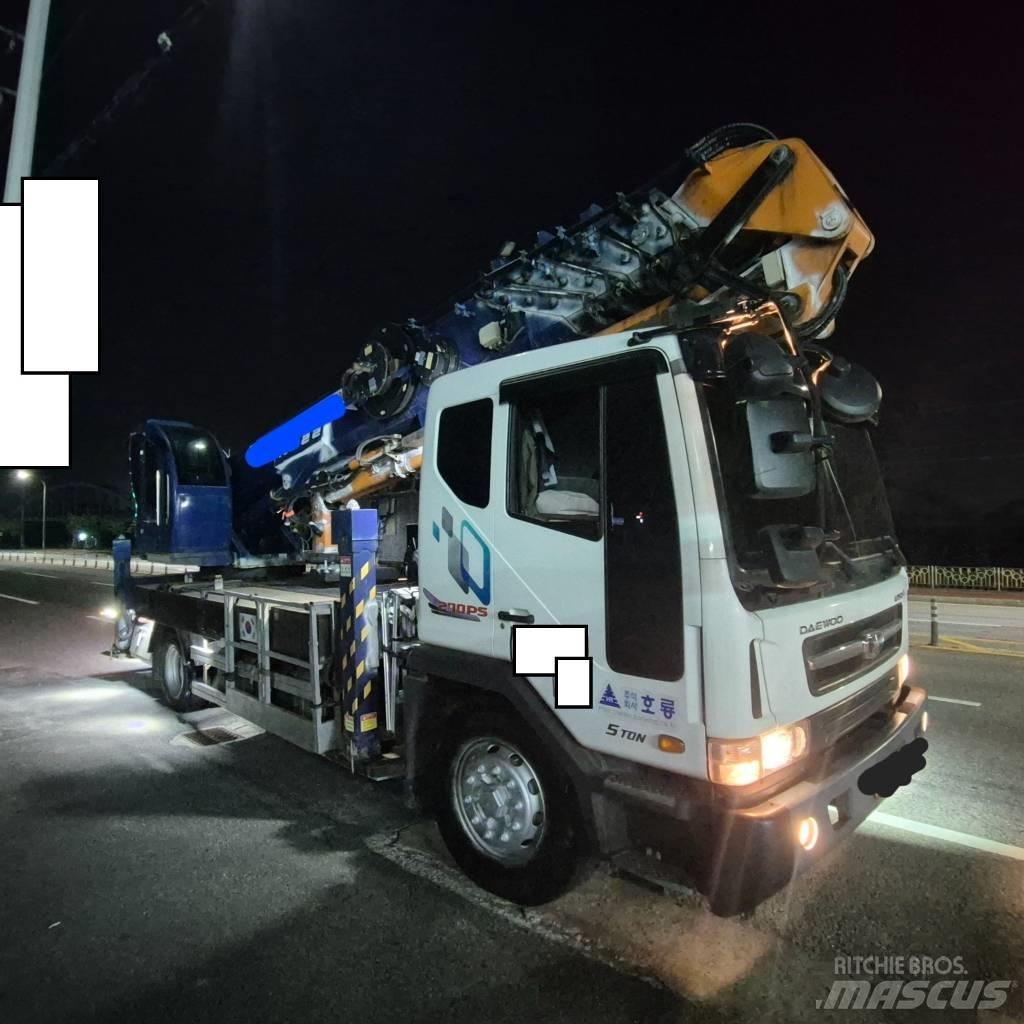 Horyong MR400A Camion nacelle