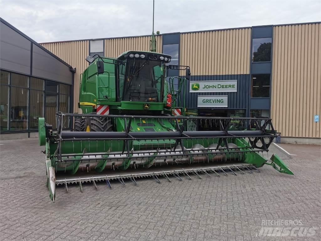 John Deere T560 Moissonneuse batteuse