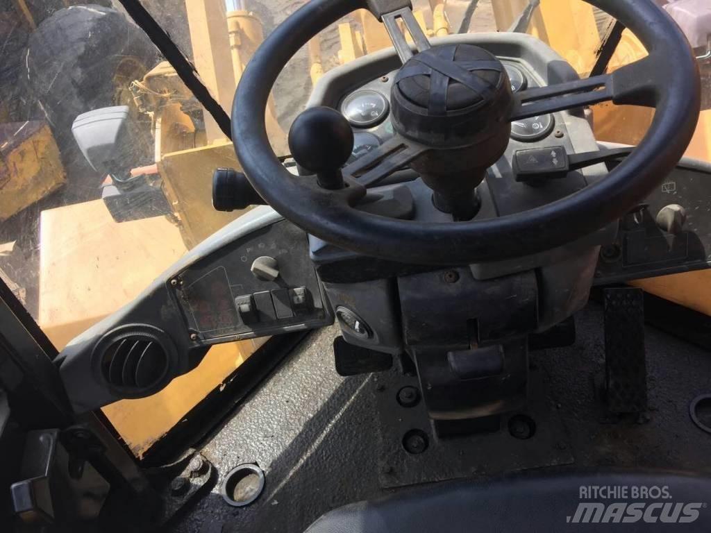 CAT 938 G Chargeuse sur pneus