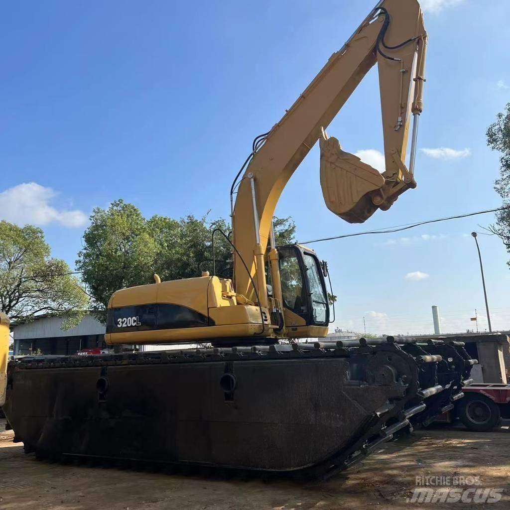CAT 320 C Pelles amphibies