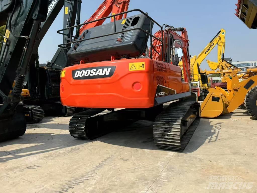 Doosan DX 300 LC-9C Pelle sur chenilles