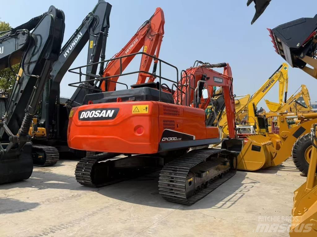 Doosan DX 300 LC-9C Pelle sur chenilles