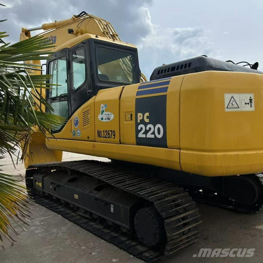 Komatsu 220-7 Pelle sur chenilles