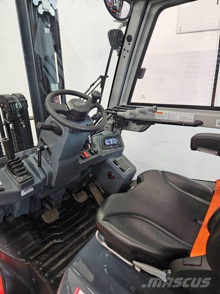 Heli CPCD 35 DIESEL Chariots diesel