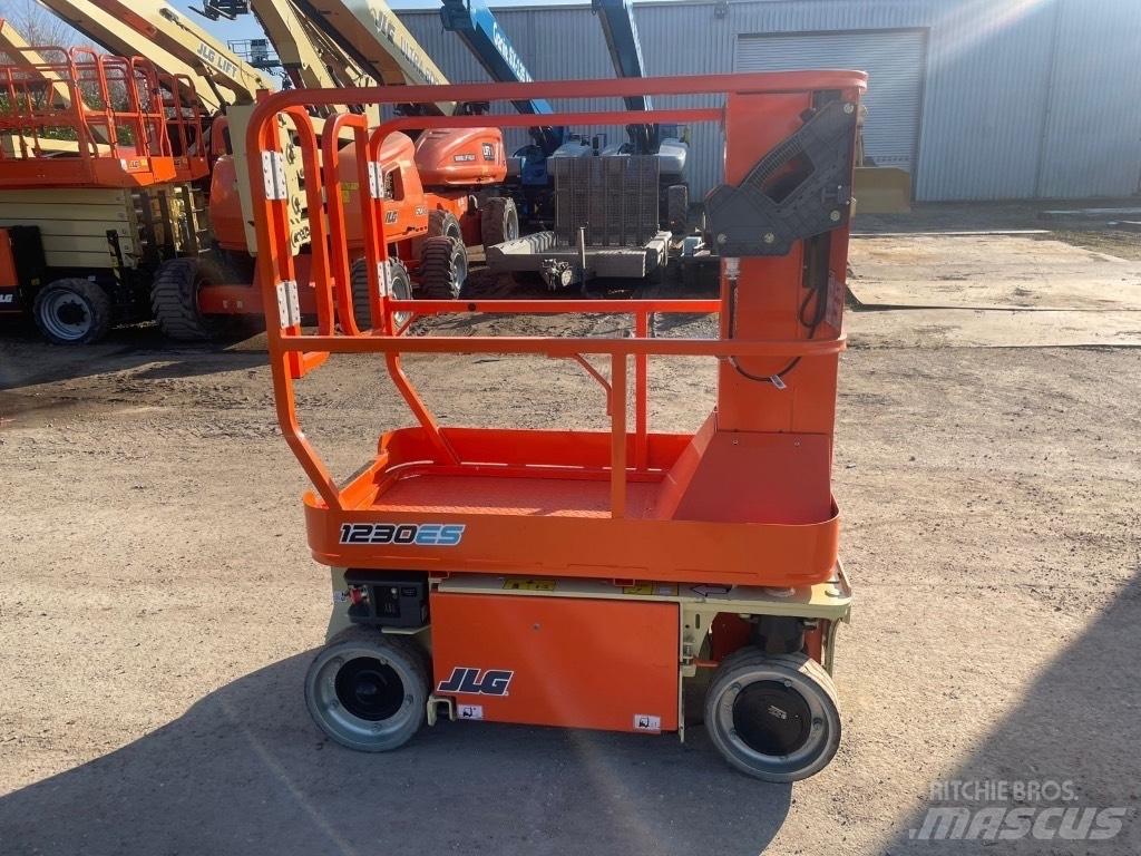 JLG 1230 ES Nacelle ciseaux