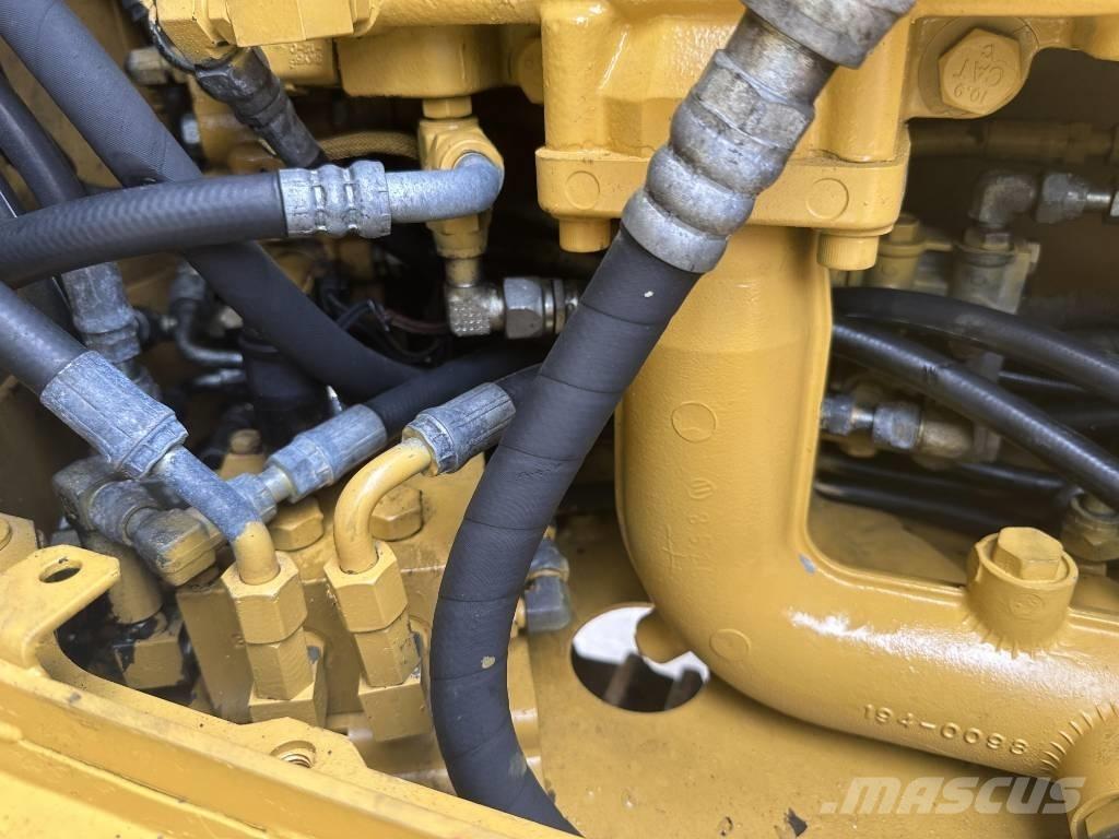 CAT 312D Pelle sur chenilles