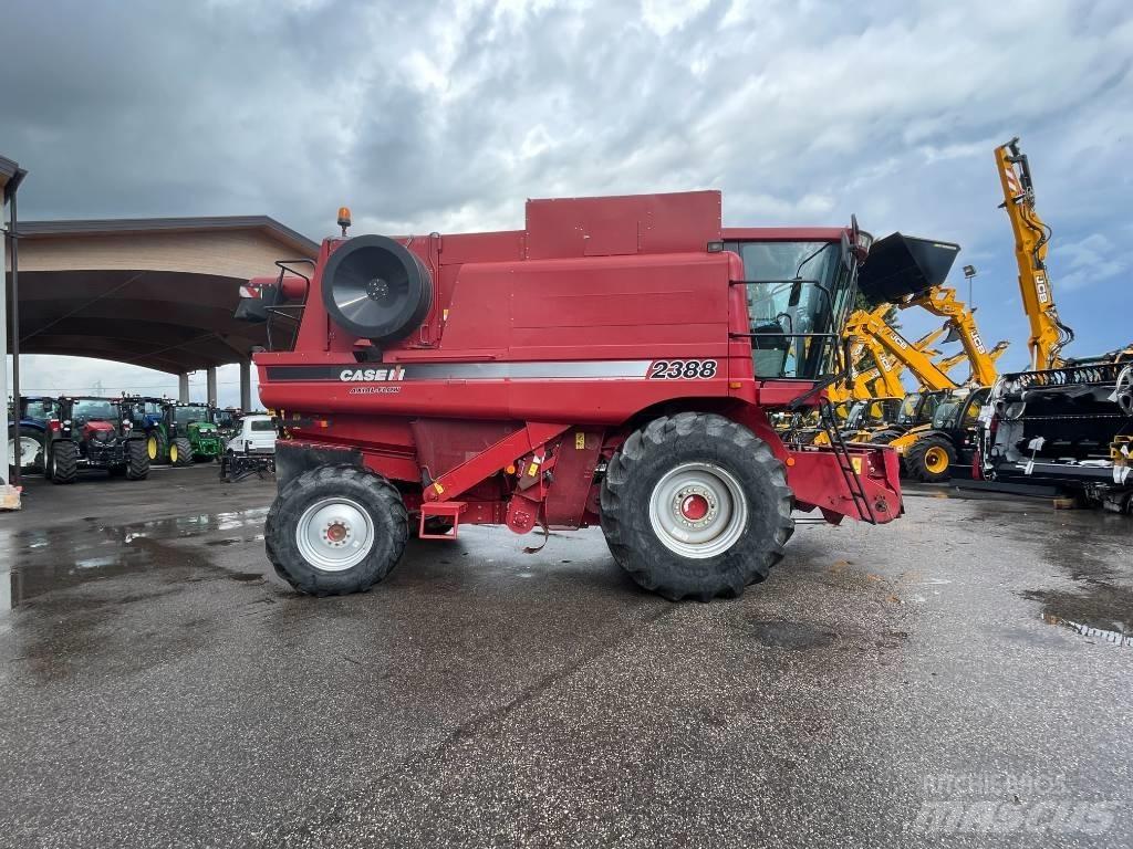 Case IH 2388 Moissonneuse batteuse