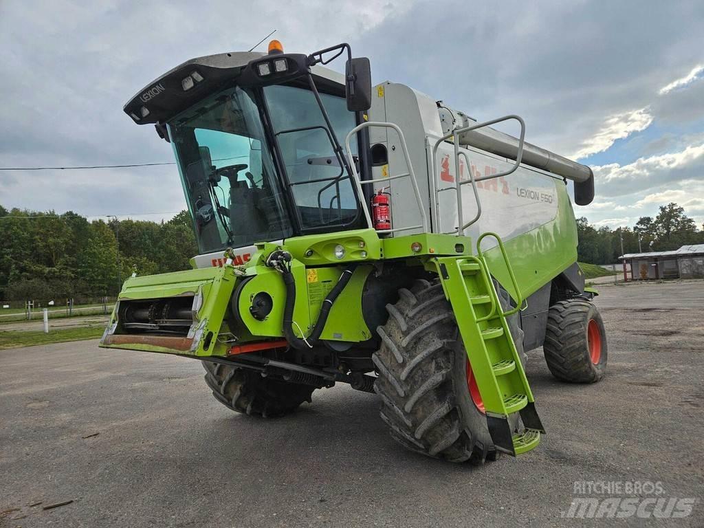 CLAAS Lexion 550 Moissonneuse batteuse