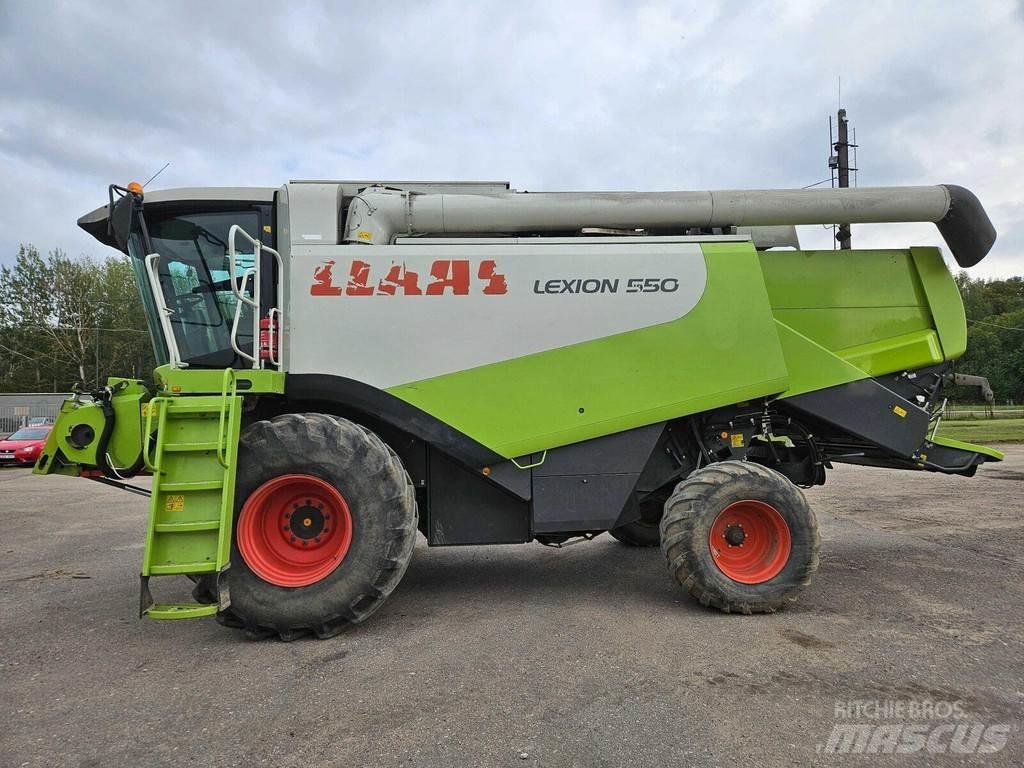 CLAAS Lexion 550 Moissonneuse batteuse