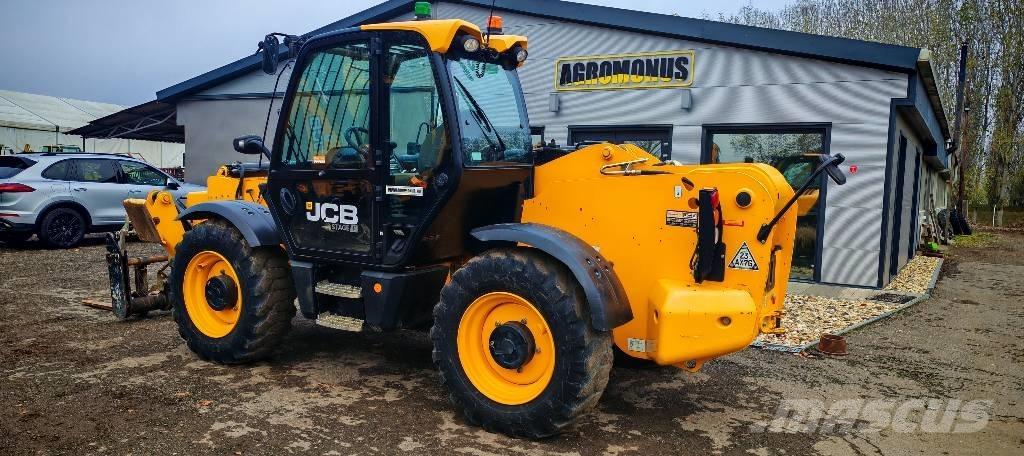 JCB 540-140 Chariot télescopique