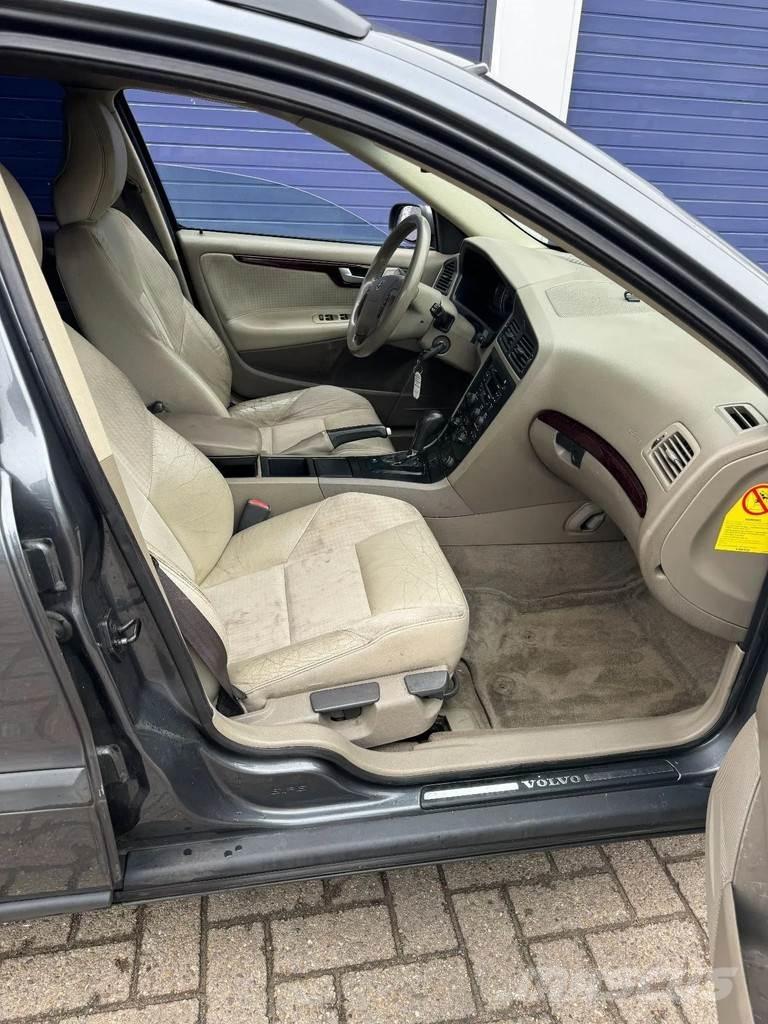Volvo V70 V70 Voiture