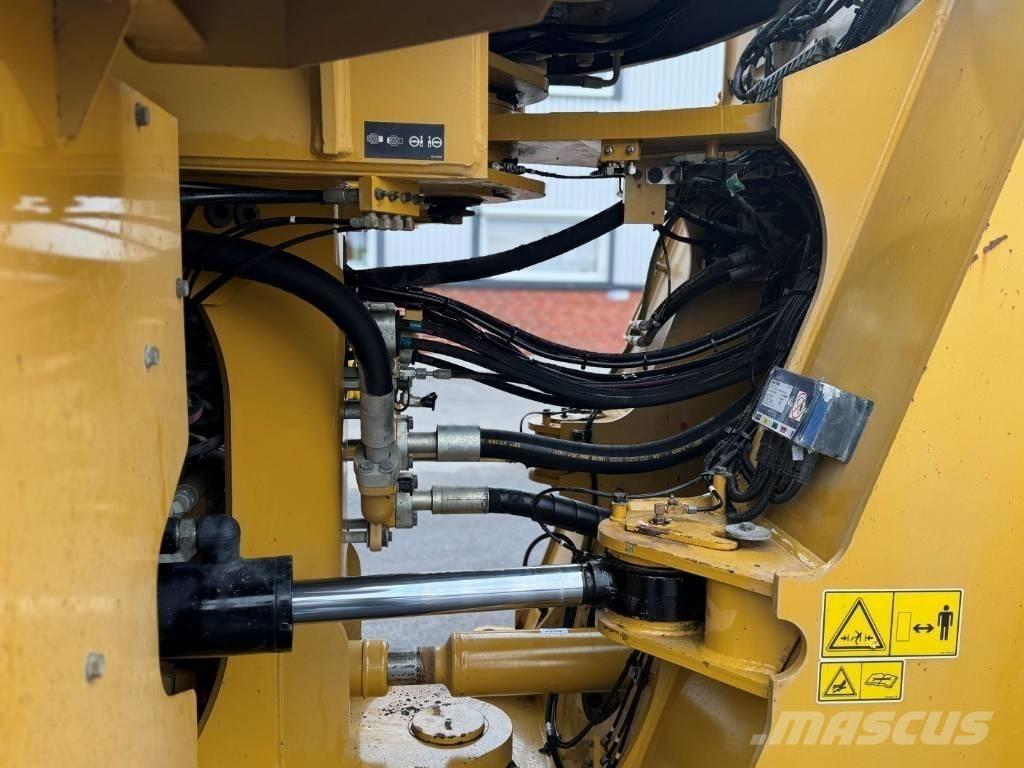CAT 980 M Chargeuse sur pneus