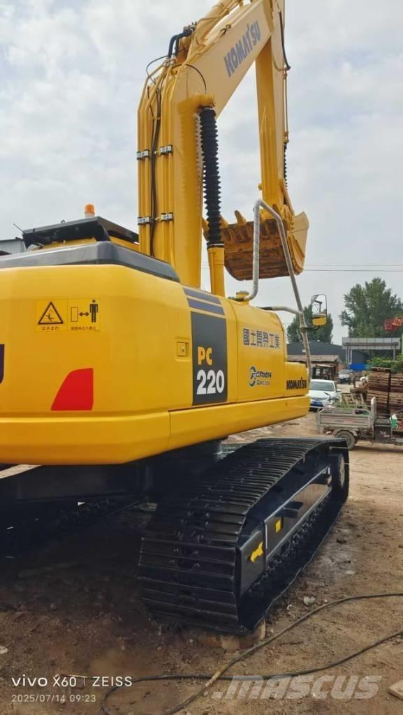 Komatsu PC 220 Mini pelle < 7t