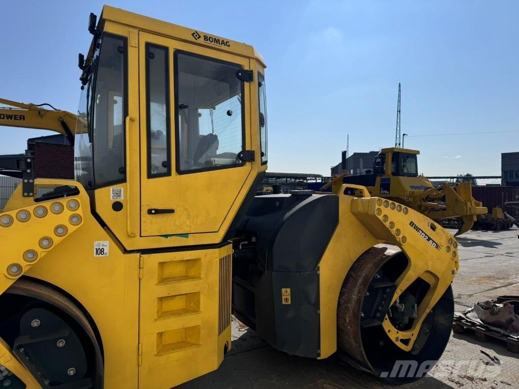 Bomag BW 202 AD-4 Rouleaux tandem