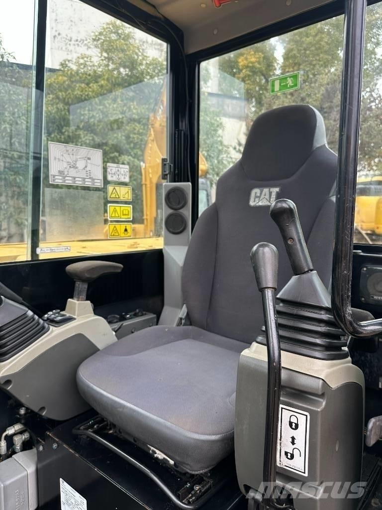 CAT 305.5 Mini pelle < 7t