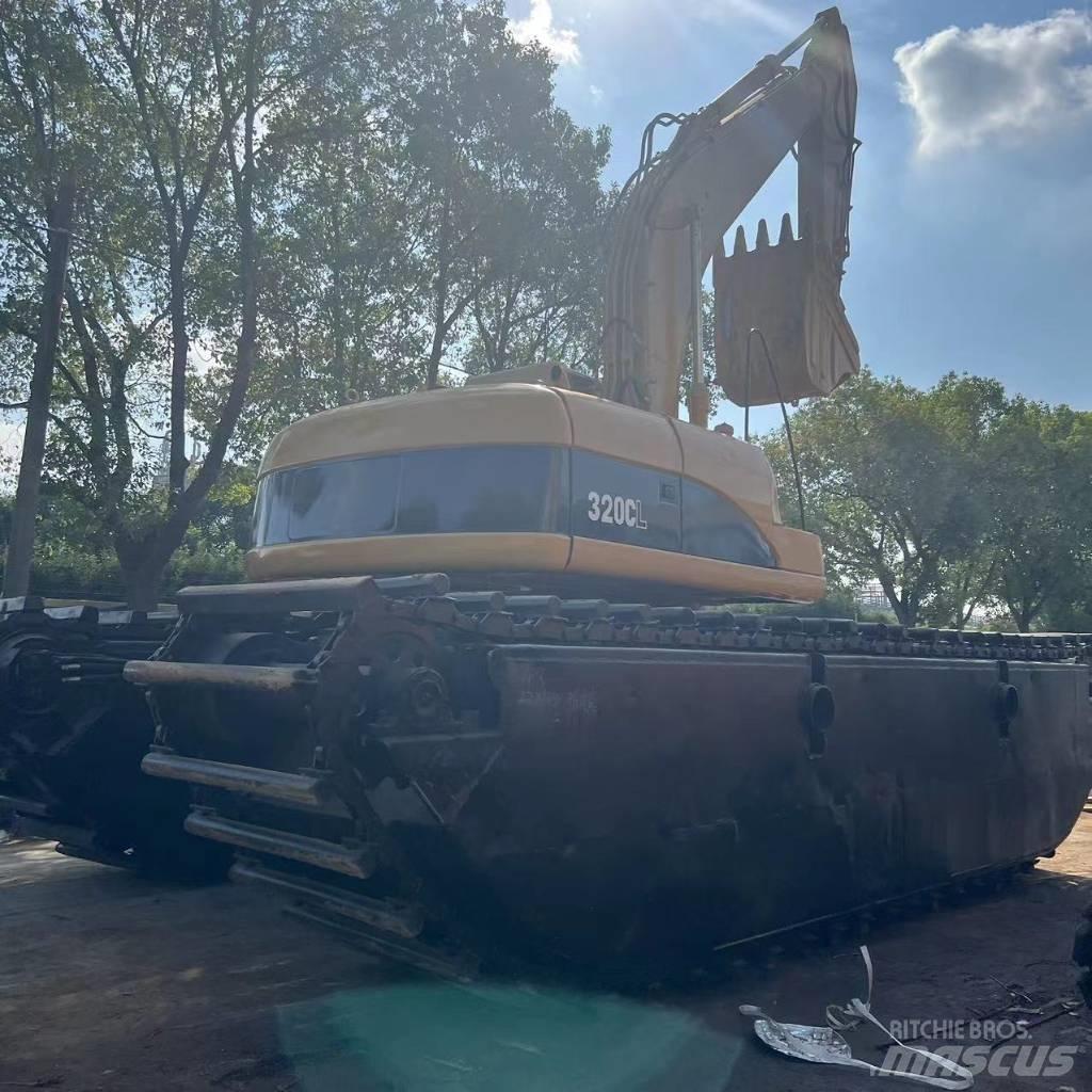 CAT 320 C Pelles amphibies