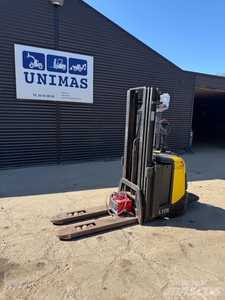 BT SPE 125 Gerbeur accompagnant