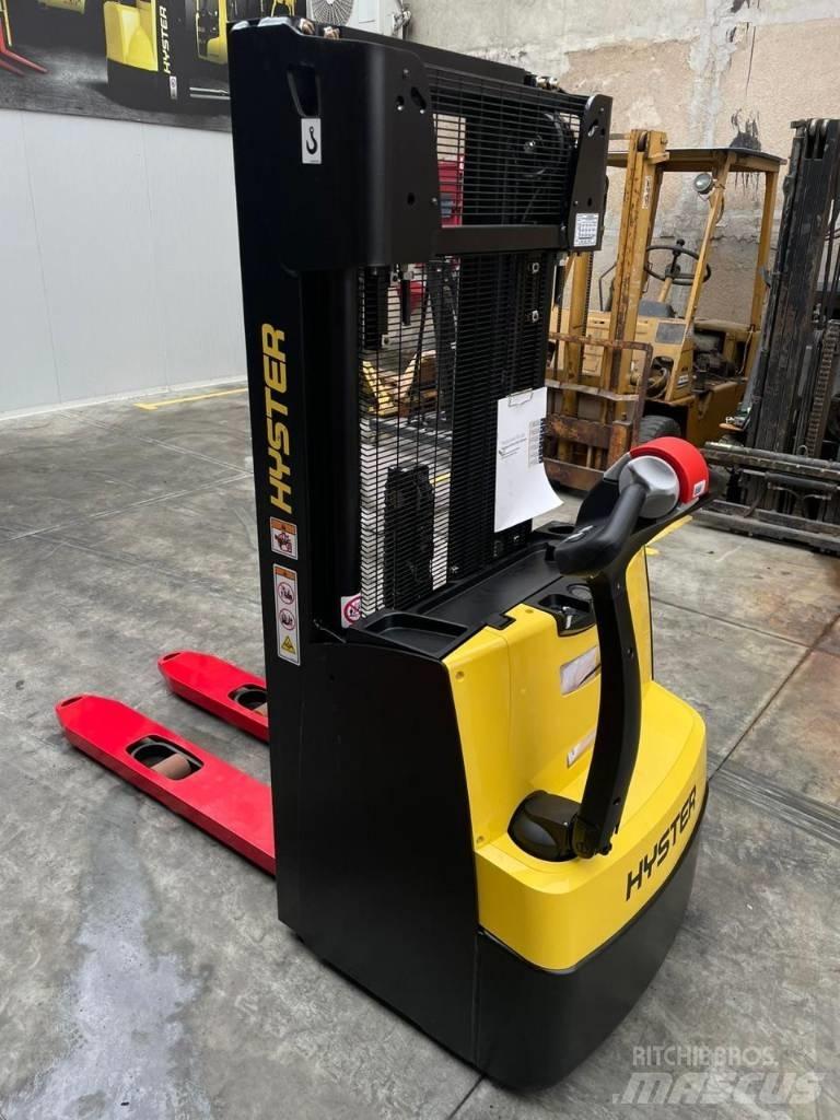 Hyster S 1.2 Gerbeur accompagnant