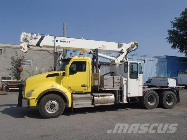 Kenworth T 880 Camion plateau ridelle avec grue