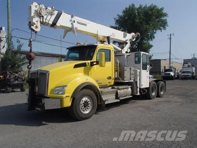 Kenworth T 880 Camion plateau ridelle avec grue