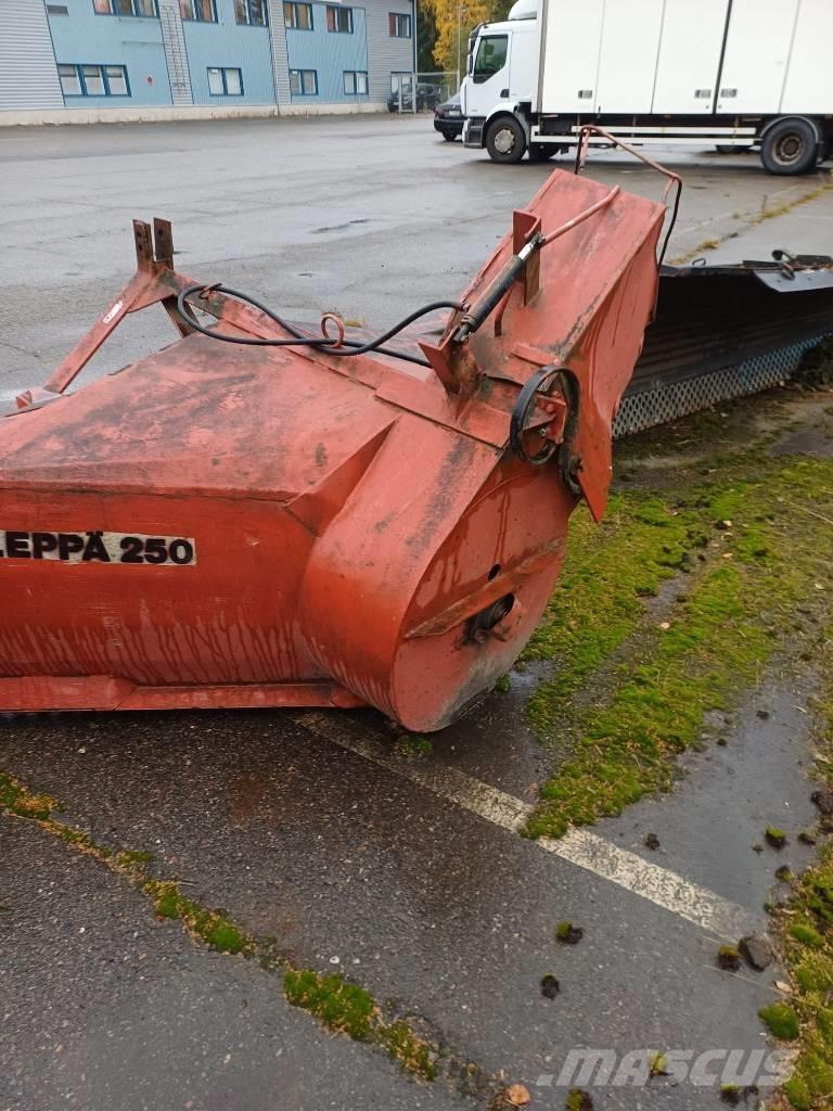 Leppä Leppä 250 Souffleuse à neige