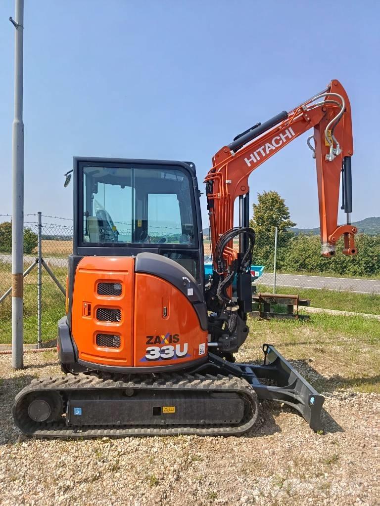 Hitachi ZX33U Pelle sur chenilles