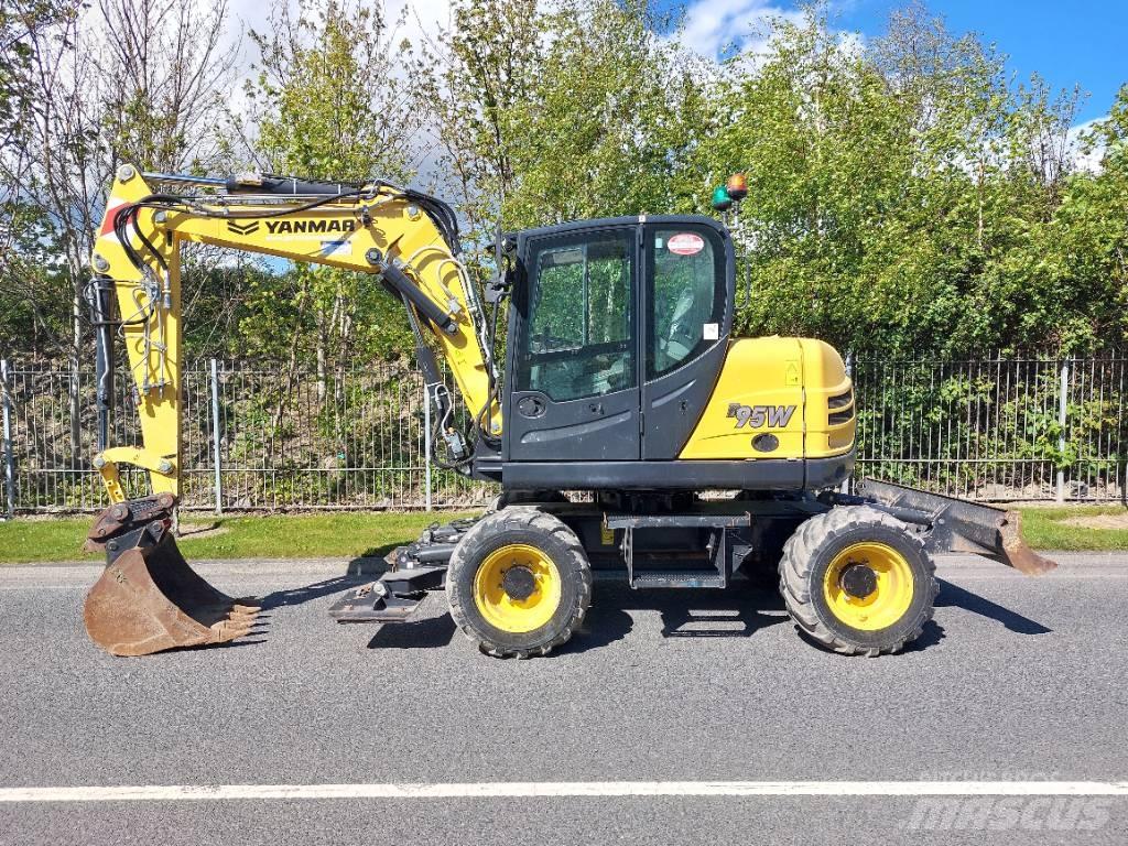 Yanmar B95W Pelle sur pneus