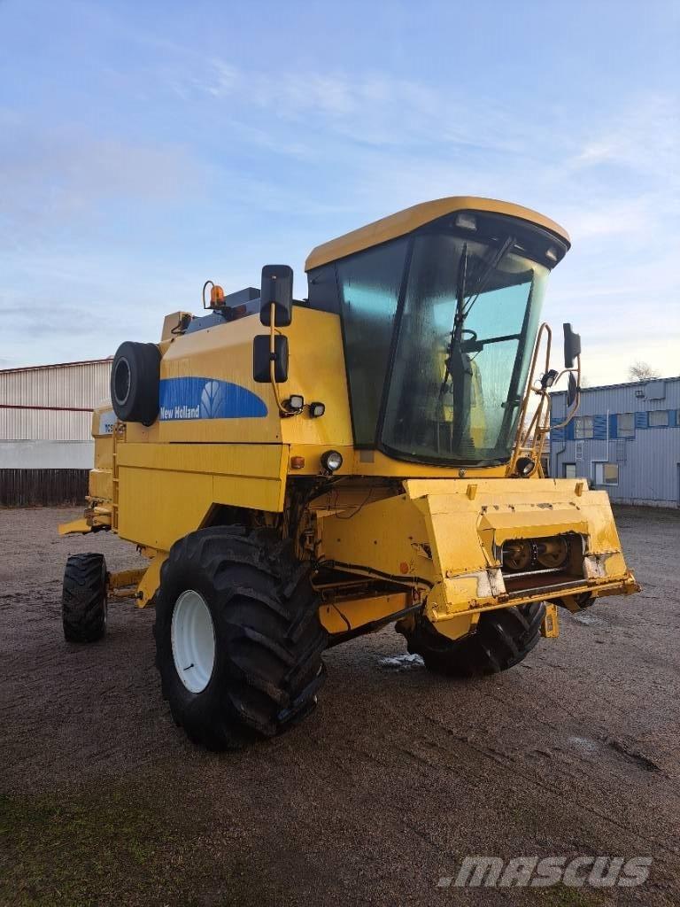 New Holland TC 54 Moissonneuse batteuse