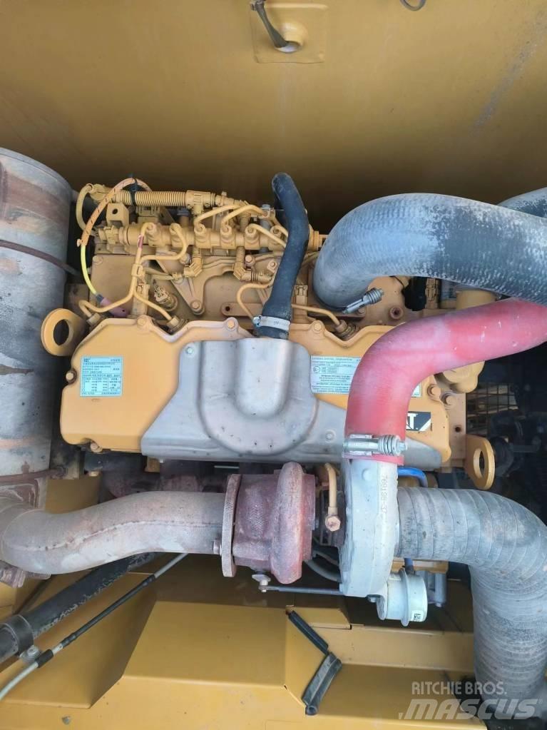 CAT 320GC Pelle sur chenilles