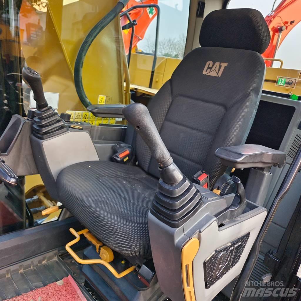CAT 320GC Pelle sur chenilles