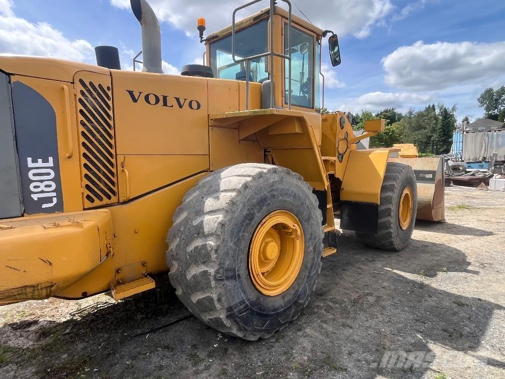 Volvo L 180 E Chargeuse sur pneus