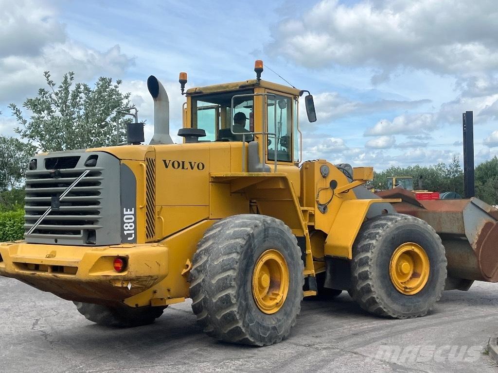 Volvo L 180 E Chargeuse sur pneus