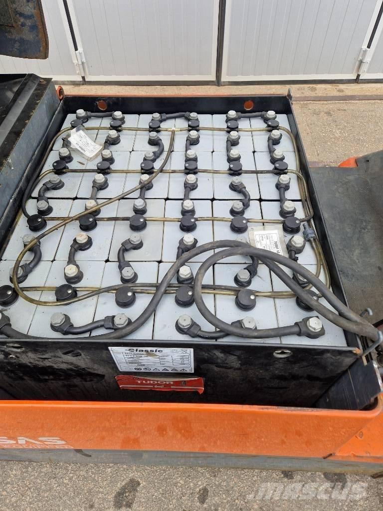 Toyota 7 FBEF 18 Chariots élévateurs électriques