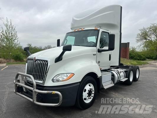 International LT 625 Tracteur routier