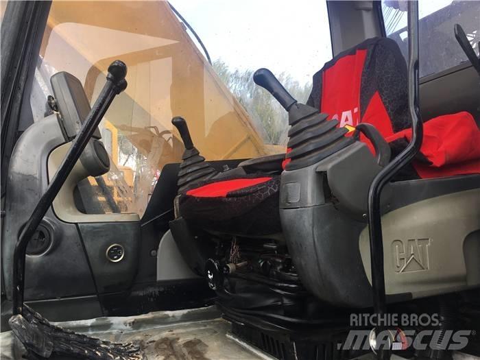 CAT 320 D Pelle sur chenilles