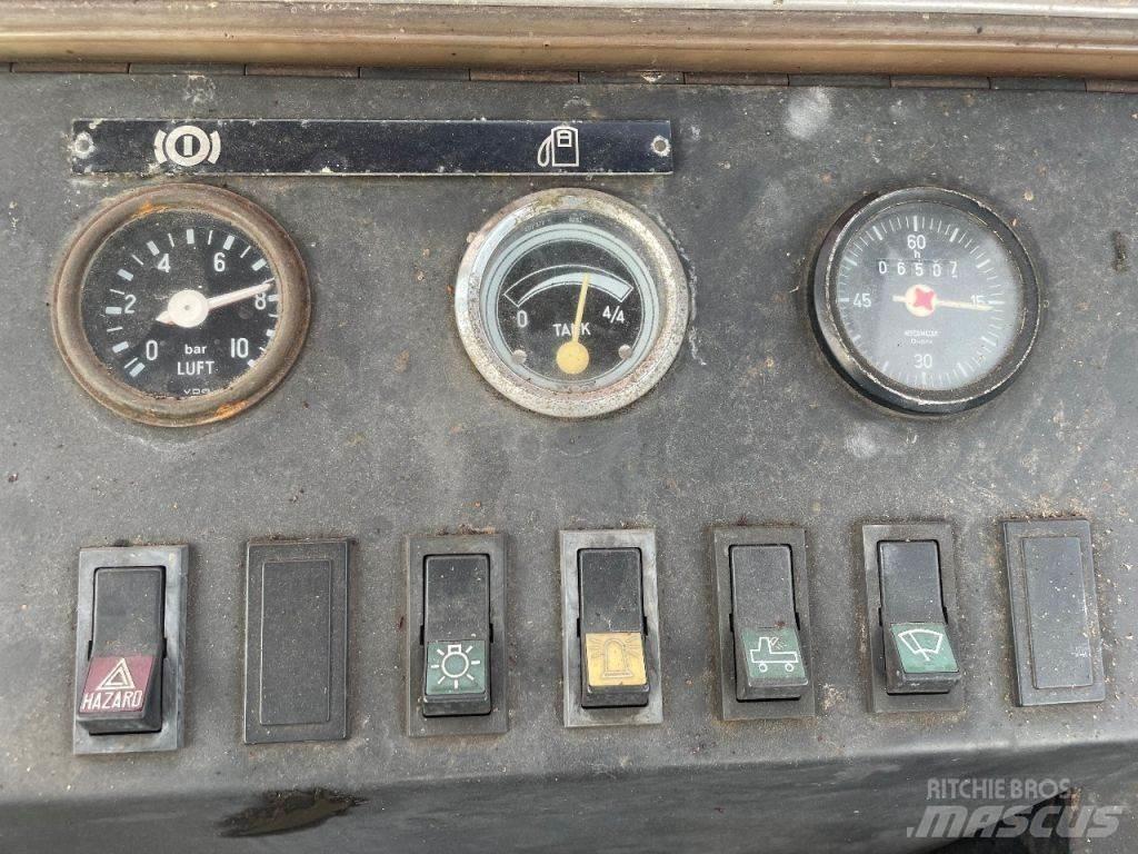 Mafi R25/200V4X2F Tracteur de manœuvre