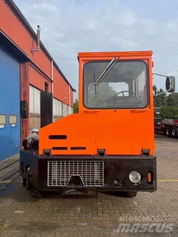 Mafi R25/200V4X2F Tracteur de manœuvre